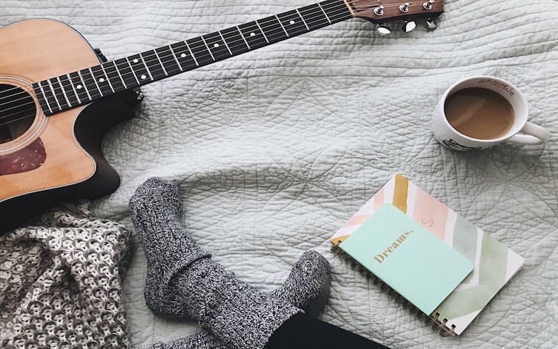 Guitar in bed